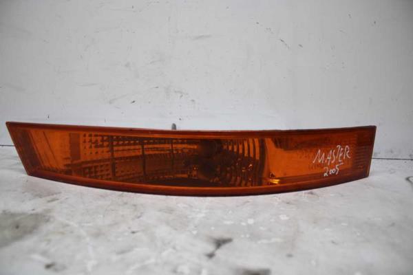 CLIGNOTEUR AVANT DROIT RENAULT - Vue 1